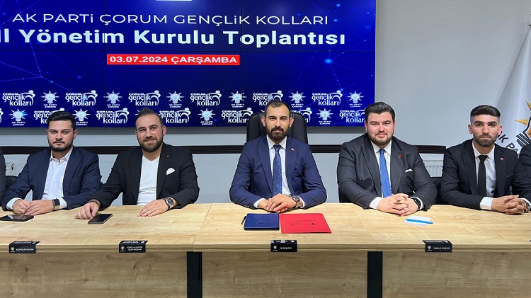 AK gençlikte yeni yönetim belirlendi
