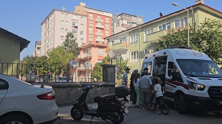 İki aracın çarpışması sonucu 3 kişi yaralandı