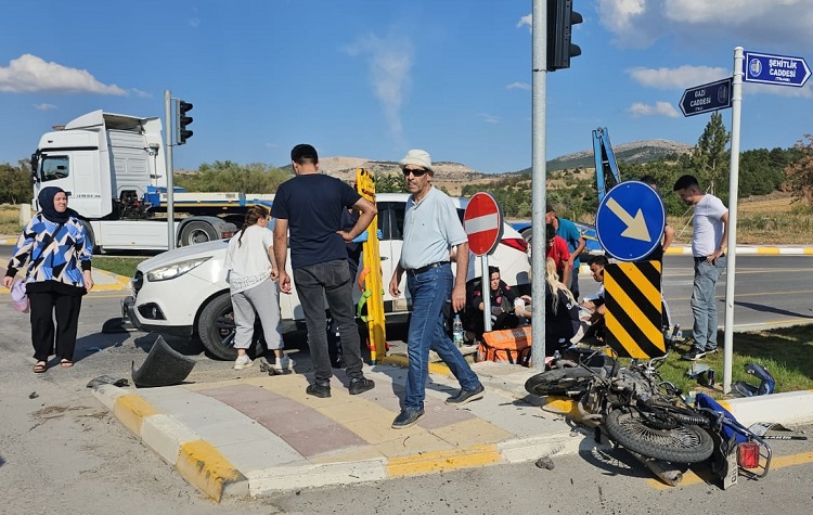 Zincirleme trafik kazasında 1 kişi yaralandı