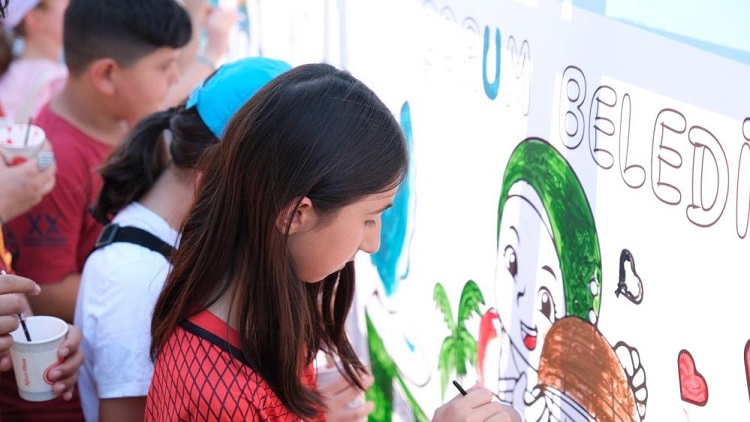 Bu fırça darbeleri özgür Filistin için