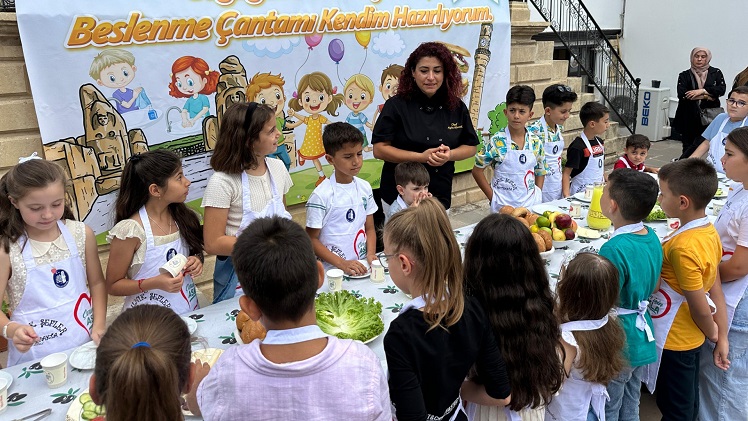 Beslenme çantalarını kendileri hazırladı