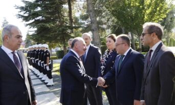 Vali Ali Çalgan göreve başladı