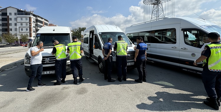 Polis ve jandarmadan okul servisi denetimi