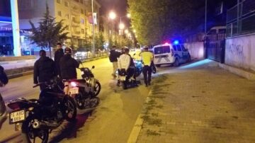 Motosiklet sürücüleri denetimde cezayı yedi!