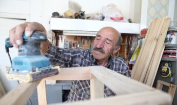 Yarım asırdır mesleğini aşkla yapıyor