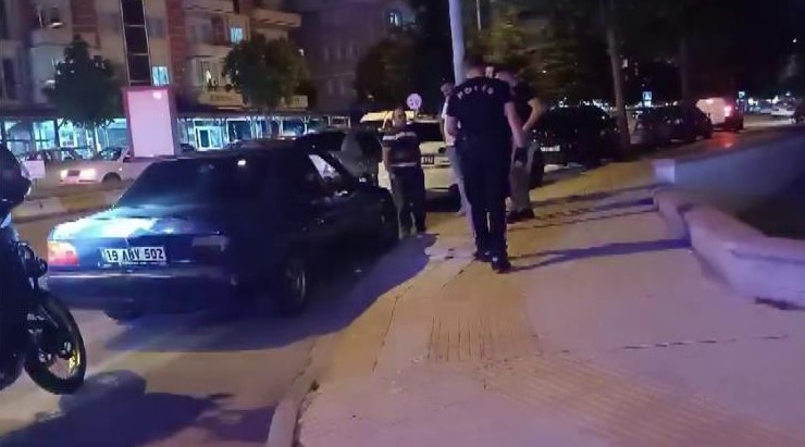 Parkta silahla havaya ateş etti!