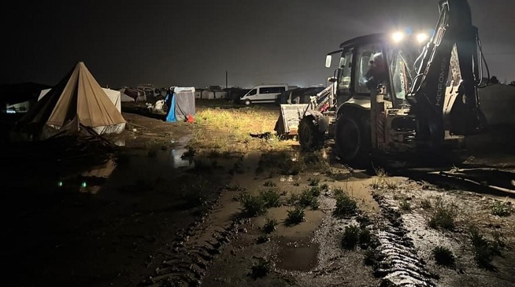 İşçilerin yardımına belediye koştu