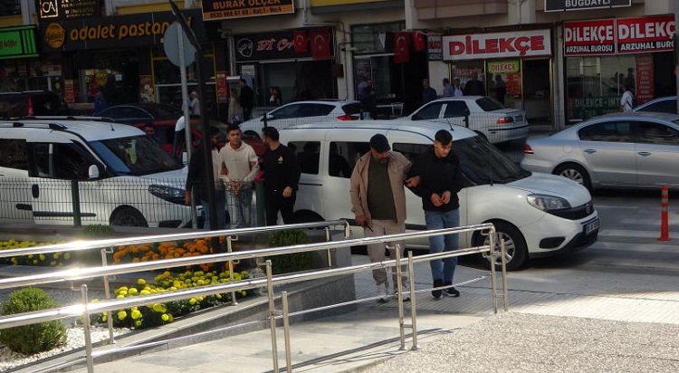 Kurşunlama ve pazarcıyı vuranlar adliyede!