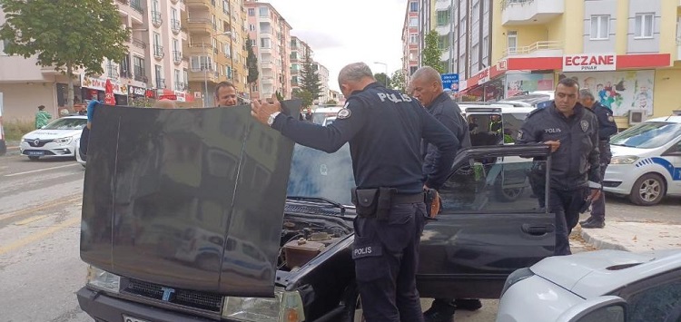 Şüphe üzerine durdurulan araçtan çıktı!