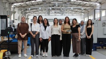 Kadın CNC operatörleri iş başı yaptı