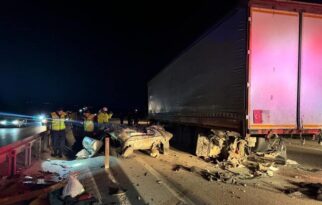 Genç sürücü kazada hayatını kaybetti