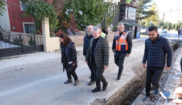 Binevlerin içme suyu hattı yenileniyor