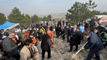 Çorum’da fidanlar toprakla buluşturuldu