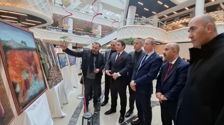  Aybüke öğretmenin anısına sergi açıldı