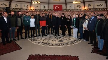 Başkan Aşgın gençlerle buluştu