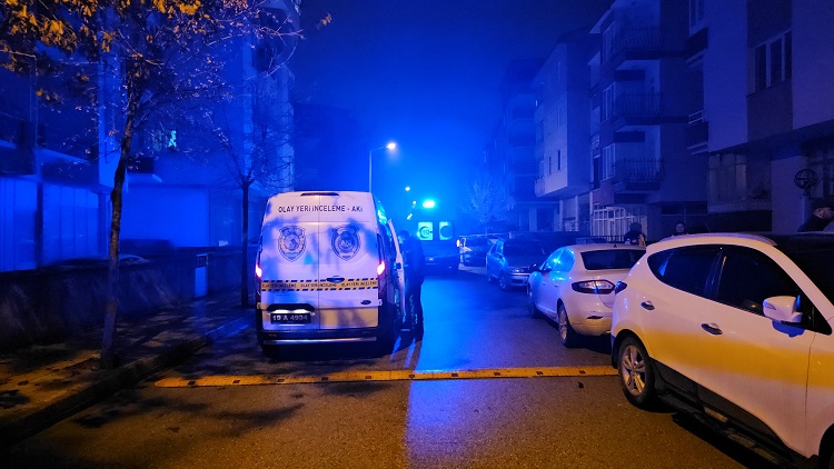 Alacak tartışmasında bıçakla öldürüldü!