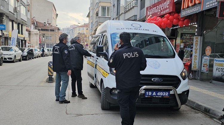 Kazara ateş alan silahla bir kişi yaralandı