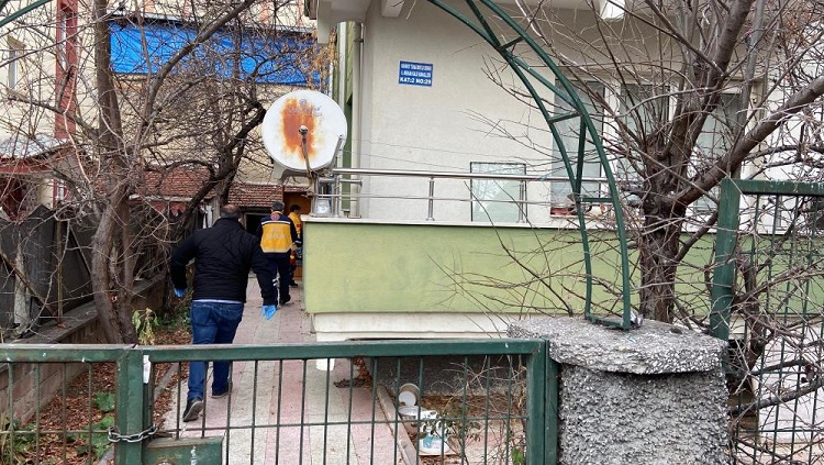 Evinde cesedi bulundu araştırılıyor!