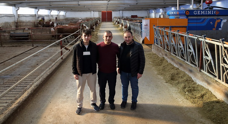 İki kardeş TKDK desteğiyle çiftlik kurdu