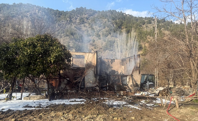 Müstakil ev kullanılamaz hale geldi