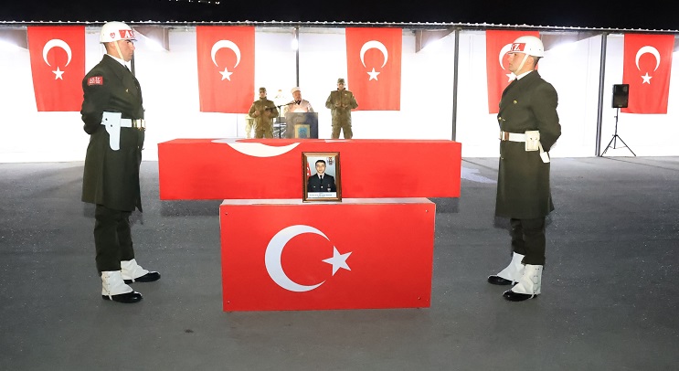 Çorumlu şehit dualarla uğurlandı