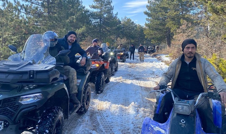 Eşsiz manzaraların tadını ATV ile çıkarttılar