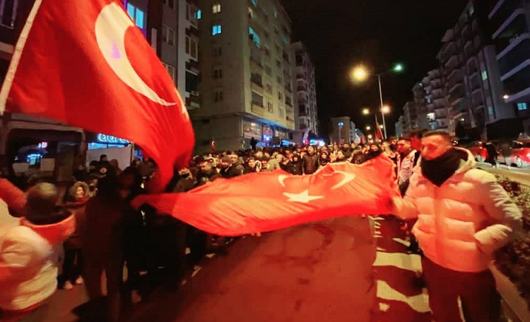 İmamoğlu için Çorum’da destek yürüyüşü