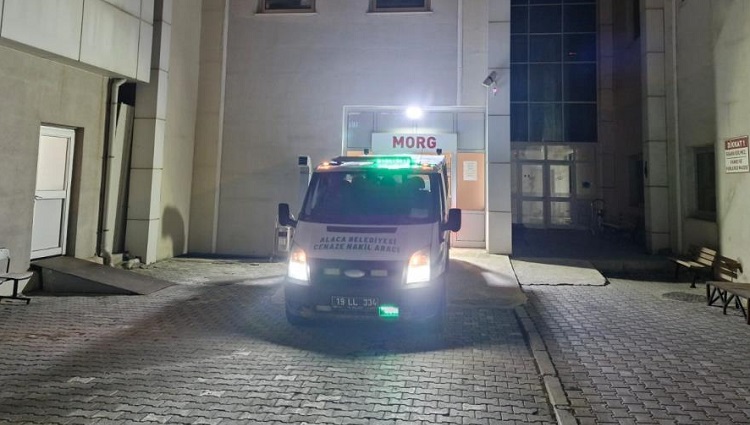 Yalnız yaşayan kadın evinde ölü bulundu