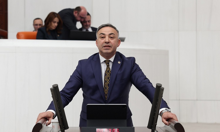 Derinçay’daki kirliliği meclise taşıdı