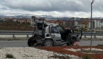 Kazada iki kadın ağır yaralandı