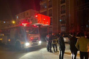 Çatıdan atlayan genç kız ağır yaralandı