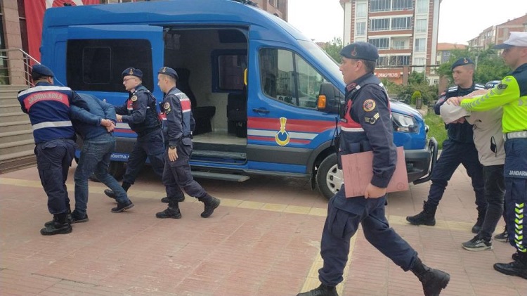 Çorum’da uyuşturucudan 2 kişi tutuklandı