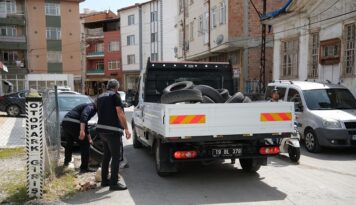 Otopark etrafındaki engellere müdahale