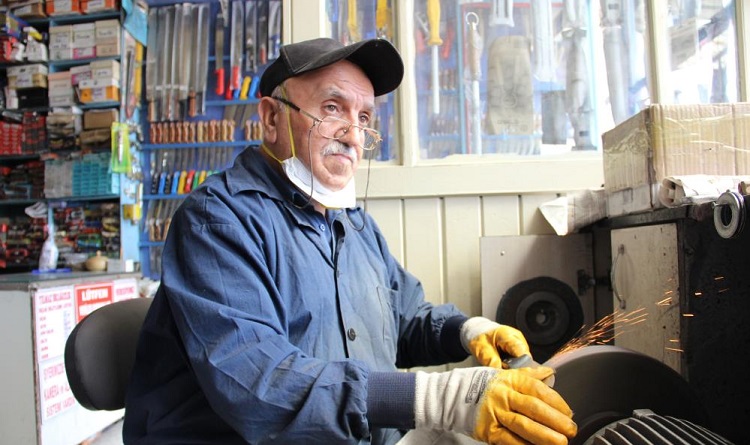 Çorum’da bıçakçıların bileme mesaisi başladı