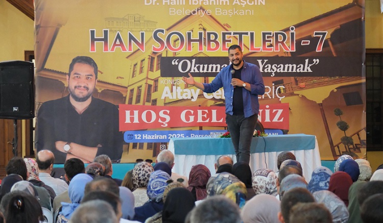 Han sohbetlerinin konuğu oldu