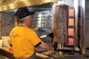 Çorum’un artık gece dönercisi var!