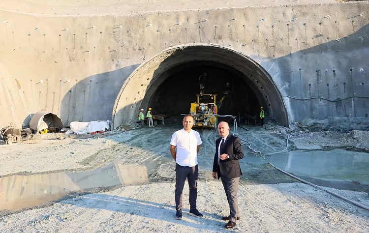 Demiryolu projesi tüm hızıyla sürüyor