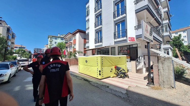 Borçları yüzünden bunalıma girdi!