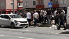 Karşıya geçerken otomobil çarptı
