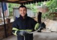 Eve giren yılan itfaiyeyi seferber etti
