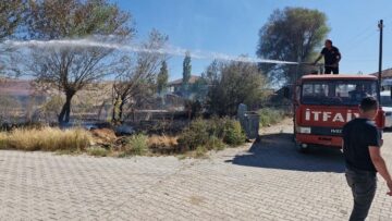 Köydeki yangında 2 kişi gözaltına alındı!