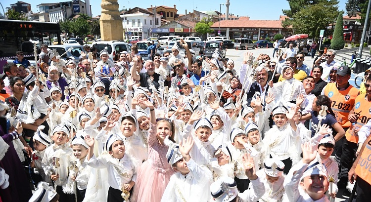 Belediye’den geleneksel sünnet şöleni