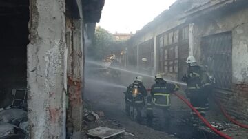 Metruk iş yerinde korkutan yangın