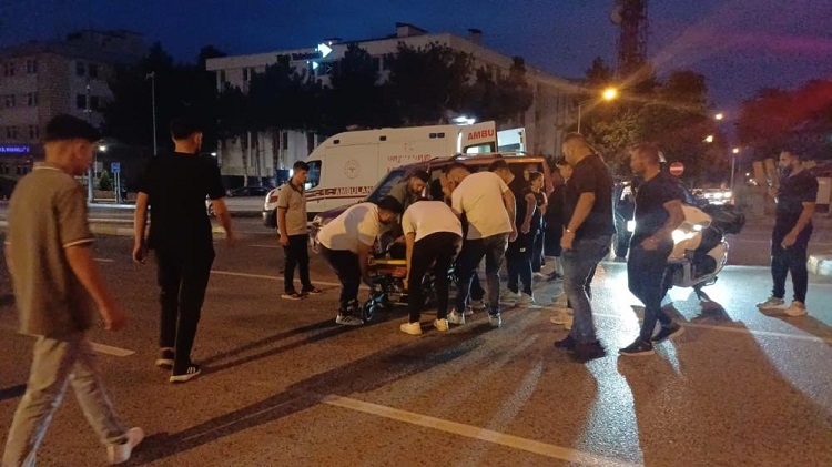 Motosikletin sürücüsü kazada yaralandı