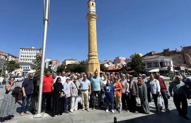 Asker arkadaşları 40 yıl sonra buluştu
