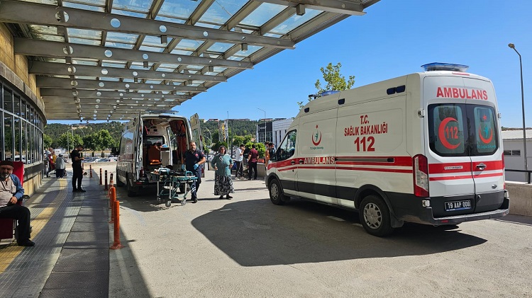 Nefes borusuna yapıştı hayatını kaybetti