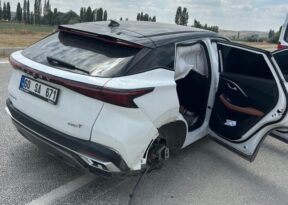 Panelvan araç ile cip çarpıştı: 1 yaralı
