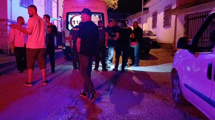 Sokak ortasında tüfekle vuruldu!