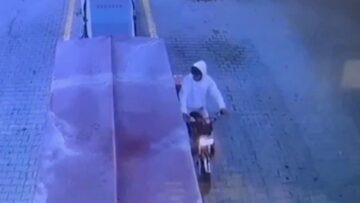 Motosiklet çalan hırsızlar böyle yakalandı