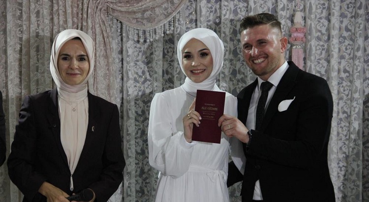 Bakan Çorum’da nikah şahidi oldu
